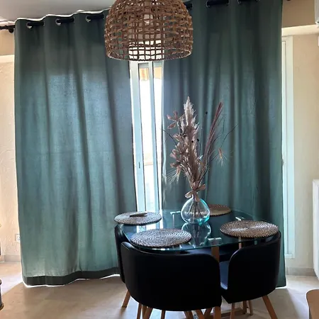 דירה Bleu Azur -vue 6e Etage - Triangle D'or *