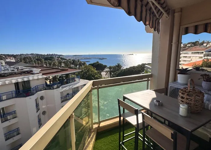 Bleu Azur -vue 6e Etage - Triangle D'or