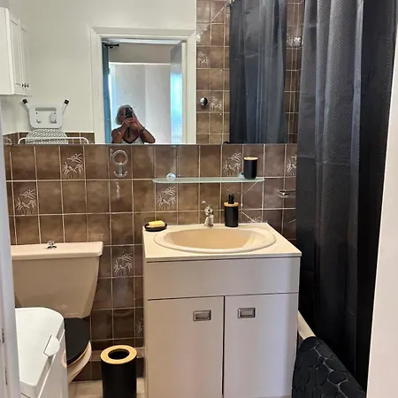 Bleu Azur -Vue Mer 6E Etage - Triangle D'Or شقة *